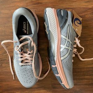 ASICS Gel-Kayano 27 Gray and Pink Running Shoes Wide Width
